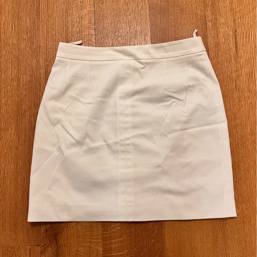 Gucci tan straight mini skirt - Picture 1 of 4